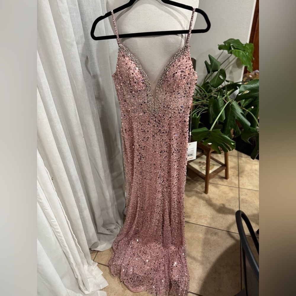 NWT Mac Duggal Pink Gold Beaded Sequin Gown Size 2 Formal Prom Dress